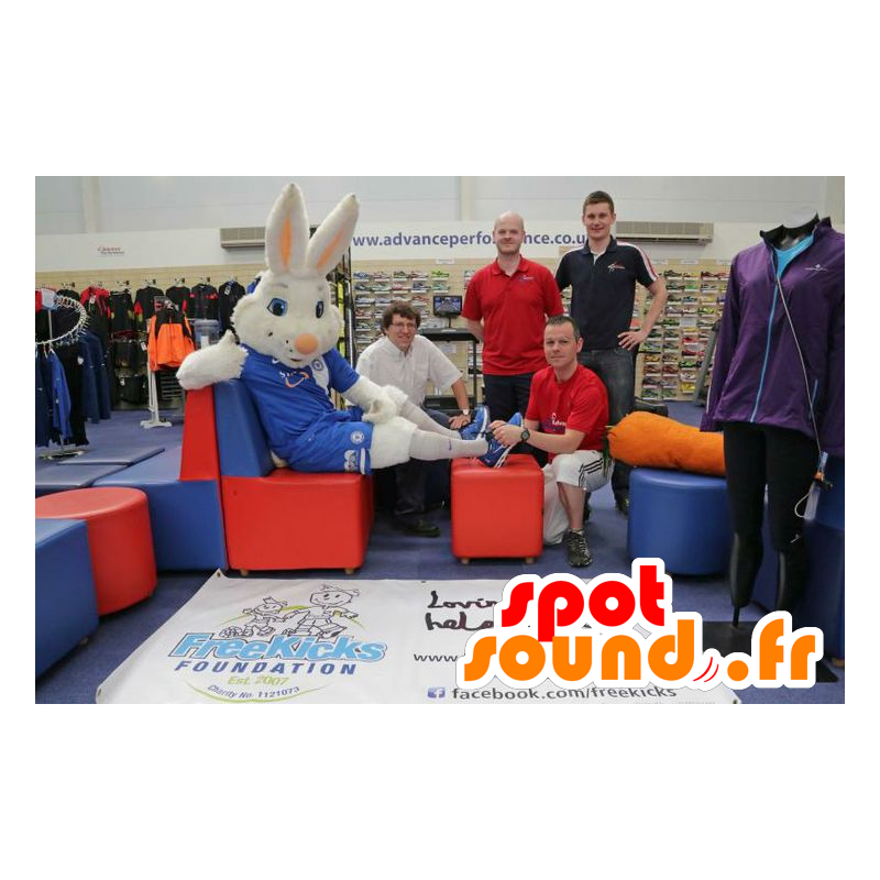 Weißes Kaninchen Maskottchen, in Bären gekleidet - MASFR20355 - Hase Maskottchen Weißes Kaninchen Maskottchen, in Bären gekleidet - MASFR20355 - Hase Maskottchen