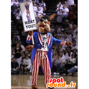 Hnědý pes maskot, který se konal v USA - MASFR20874 - psí Maskoti