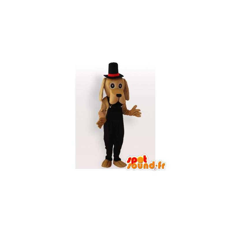 Beige hundemaskot med sort overall og hat - Spotsound maskot