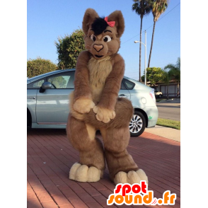 Mascota Mujer, gato marrón, toda peluda - MASFR21327 - Mascotas gato
