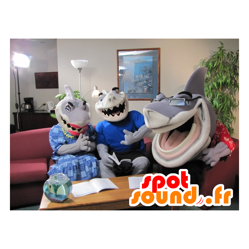 3 mascotes de tubarões cinza e branco, expressivo e engraçado - MASFR21810 - mascotes tubarão