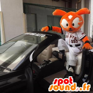 Mascotte de chat, de lapin orange en tenue de sport - MASFR22022 - Mascotte de lapins