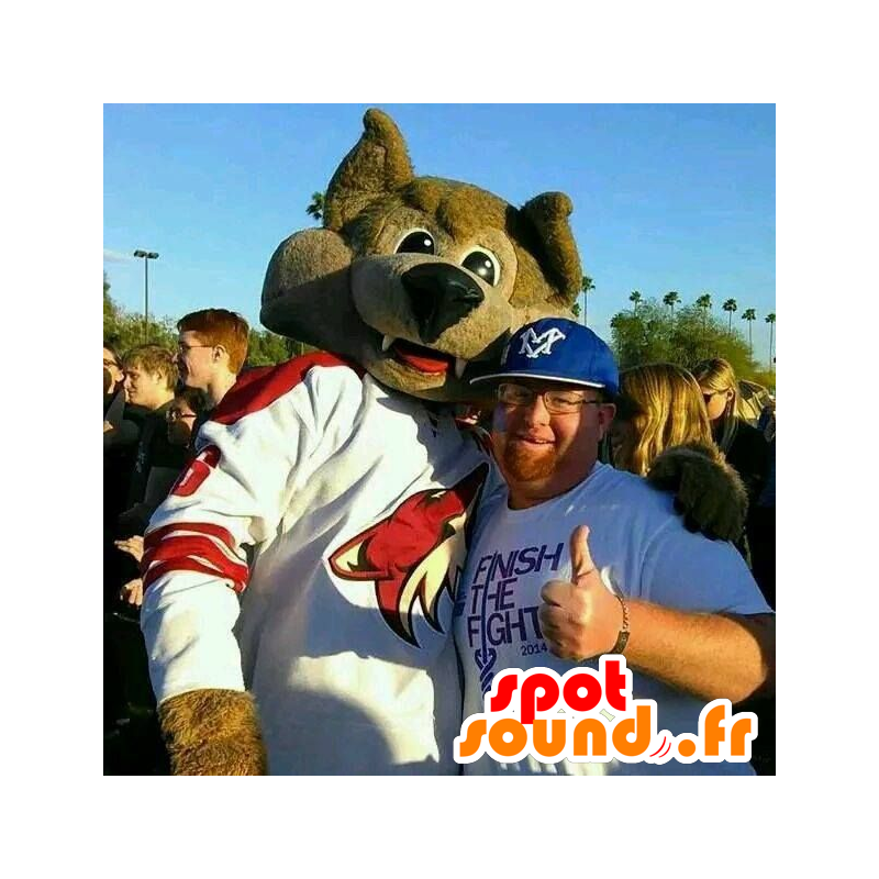Mascot brown fox in sportswear - MASFR22107 - Mascots Fox Mascot brown fox in sportswear - MASFR22107 - Mascots Fox