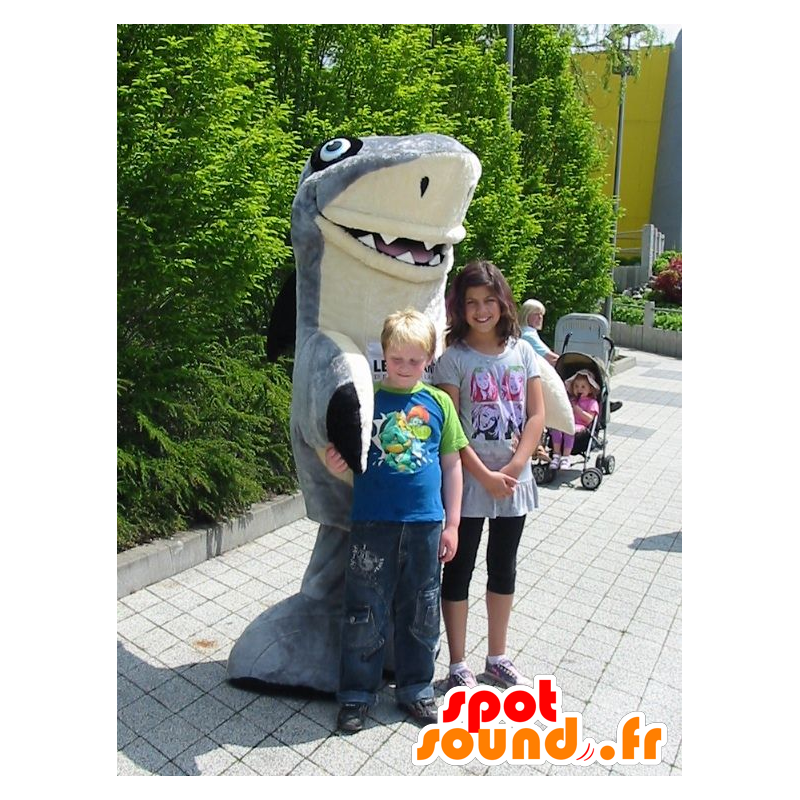 Mascot grijze en witte haai, reus en zeer succesvol - MASFR22205 - mascottes Shark