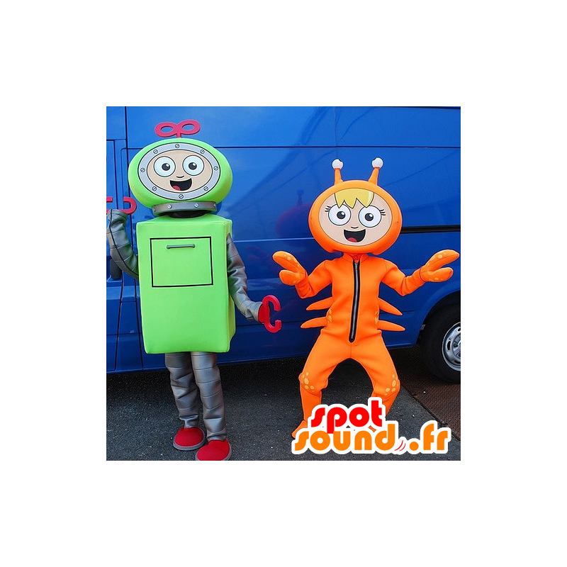 2 maskotar, en grön robot och en orange kräftor - Spotsound