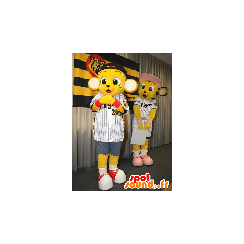 2 mascotas cachorros de tigre amarillo en ropa deportiva - MASFR22442 - Bebé de mascotas