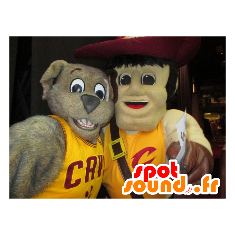 2 mascotas, un perro gris y un hombre con un sombrero grande - MASFR22495 - Mascotas perro