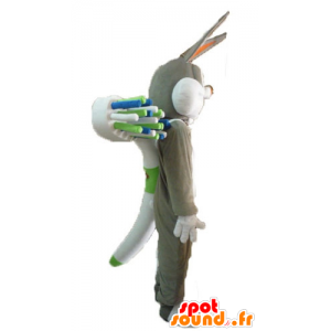 Μασκότ Bugs Bunny με γιγαντιαία οδοντόβουρτσα