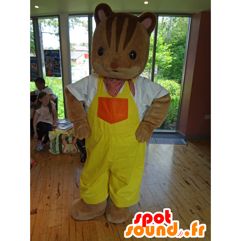 Sylvanian familie maskot, egern i gule overalls - Spotsound Sylvanian familie maskot, egern i gule overalls - Spotsound