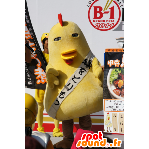 Torimochan maskot, stor gul hane, fyldig og sjov høne -