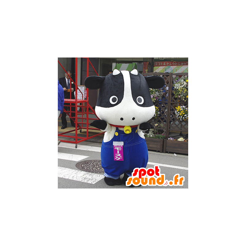 ゆるキャラマスコット日本人 の オーバーオールで黒と白の牛のマスコット ゆるキャラマスコット日本人 の オーバーオールで黒と白の牛のマスコット