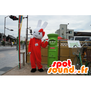 Vit kaninmaskot, med en röd kombination - Spotsound maskot