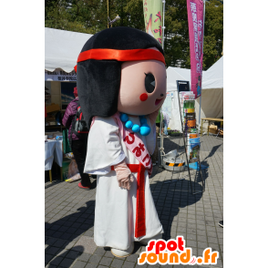 Bruna ragazza mascotte, indiana, con un abito bianco - MASFR25191 - Yuru-Chara mascotte giapponese