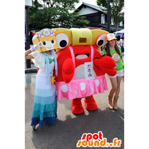 2 maskotar, Yanana och Kasumi-Chan, en prinsessa och en krabba