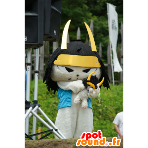 白猫のマスコット、黒いヘルメットをかぶった侍猫-MASFR25405-日本のゆるキャラのマスコット