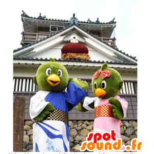 Maskoter från Echizen Castle Omo, gröna fåglar i tunika -
