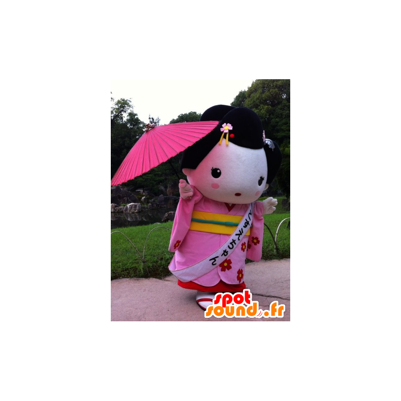 Asiatisk kvindemaskot, i lyserødt outfit og en parasol -