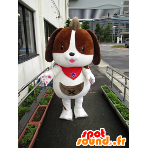 ポイストップくんのマスコット、茶色と白の犬、紋章付き-MASFR26667-日本のゆるキャラのマスコット