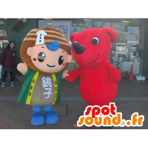 Mascot Jiotcho og Chiba-Kun, en dreng og en rød hund -