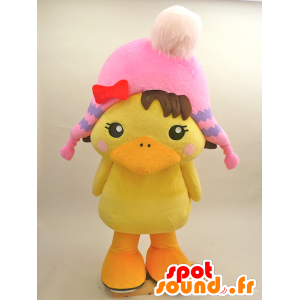 Stor gul kycklingmaskot med en rosa keps - Spotsound maskot
