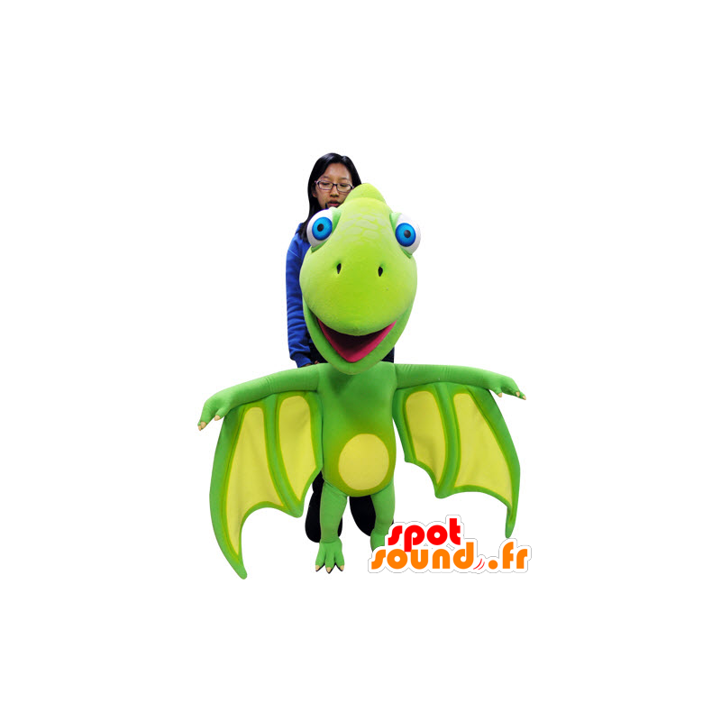 Mascote dragão verde e amarelo com grandes asas - MASFR031060 - Dragão mascote