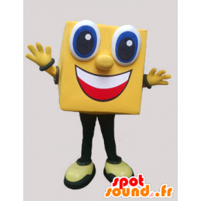Amarelo boneco mascote, quadrado e sorrindo - MASFR032222 - Mascotes homem