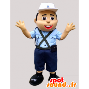 Polis maskot, i blå uniform, med en keps - Spotsound maskot