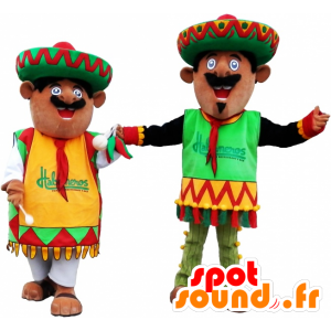 2 mascotes mexicanos vestidas em equipamentos tradicionais - MASFR032456 - Mascotes humanos