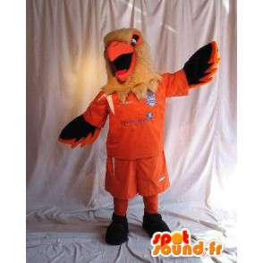 Eagle maskot i fotbollskläder, förklädnad för fotbollsfan -