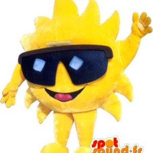 Mascotte du jour chez SPOTSOUND: Déguisement adulte mascotte personnage soleil avec lunettes . Découvrez les mascottes @spotsound_mascots #mascotte #mascottes #marketing #costume #spotsound #personalisé #streetmarketing #guerillamarketing #publicité . Lien: https://www.spotsound.fr/fr/5252-déguisement-adulte-mascotte-personnage-soleil-avec-lunettes.html